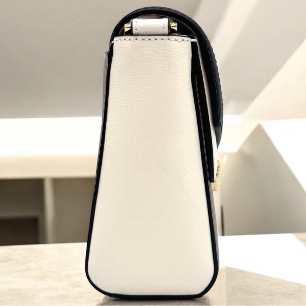 Michael Kors Kinsley Medium Shoulder Flap Crossbody Bag Optic White Multi - Picture 4 of 9